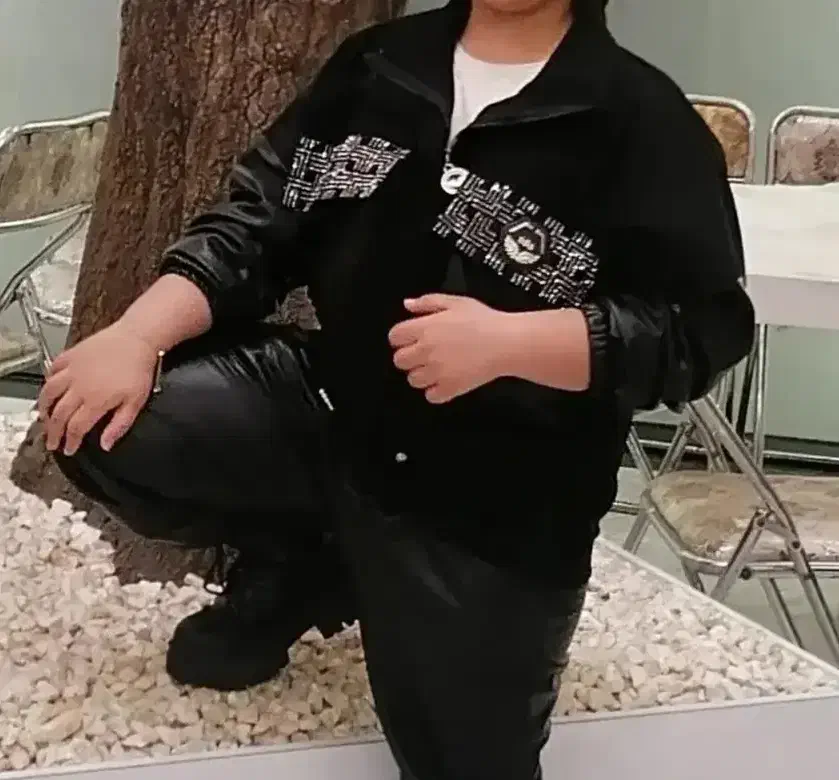 کت وشلوار چرم دخترانه|لباس|قم, قلعه کامکار|دیوار