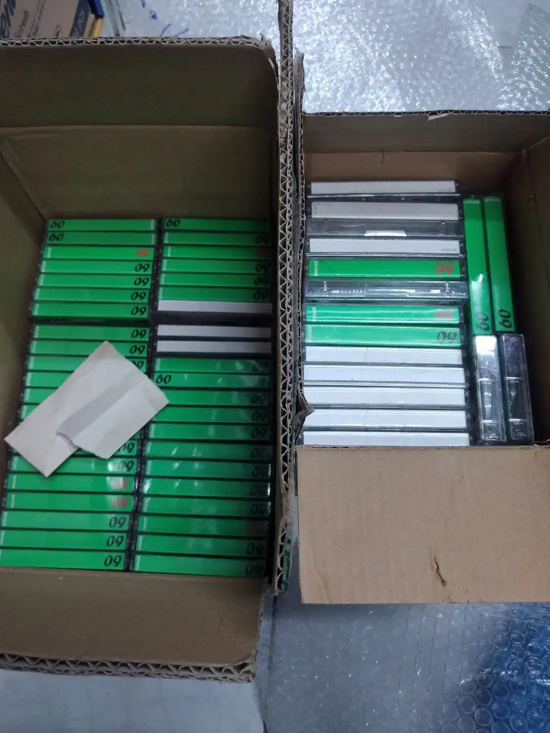 نوار کاست مکسل سبز وسونی|فیلم و موسیقی|قرچک, پویینک|دیوار