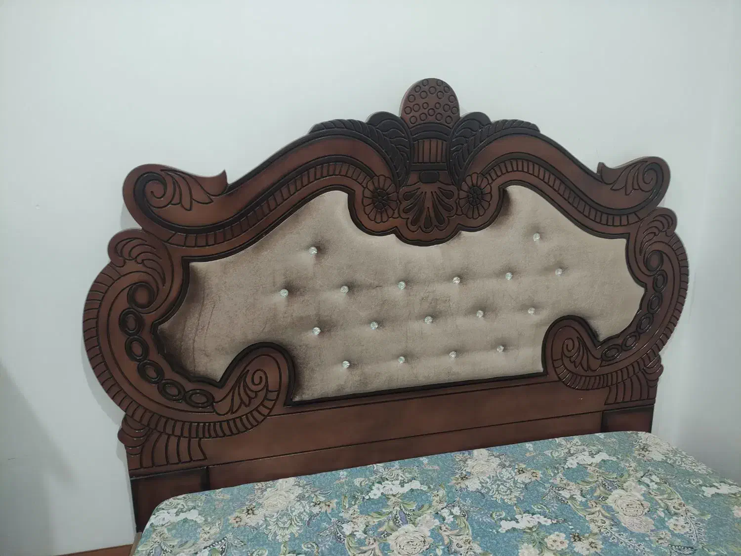 تخت خواب دو نفره|تخت و سرویس خواب|راور, |دیوار