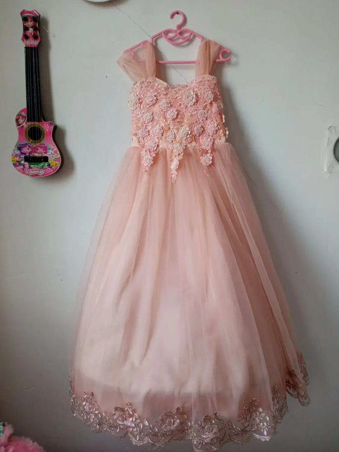 لباس عروس دخترانه|لباس|نیشابور, شهرکهنه|دیوار