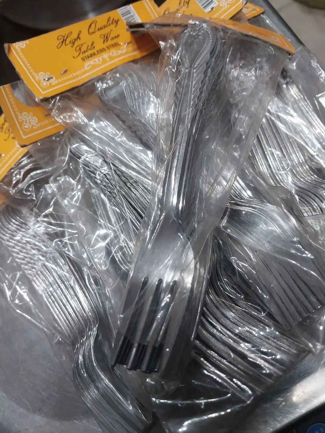 چنگال فلزی میوه خوری|ظروف سرو و پذیرایی|شاهینشهر, الهیه|دیوار