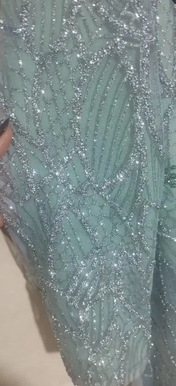 لباس مجلسی|لباس|همدان, |دیوار