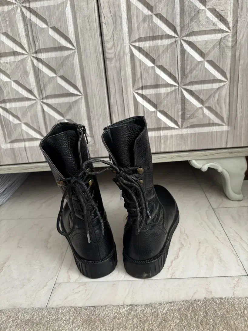 نیم بوت چرم سایز ۳۸|کیف، کفش، کمربند|تهران, سلسبیل شمالی|دیوار