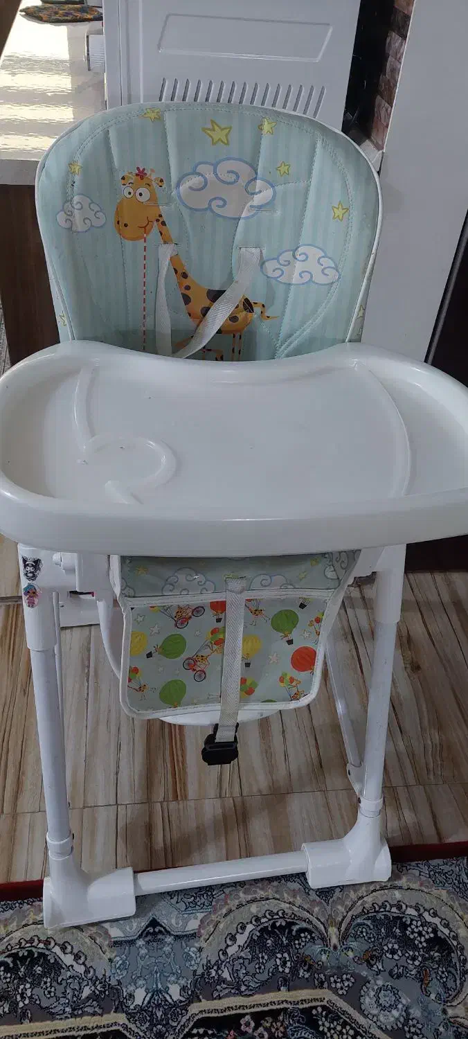 صندلی کودک|تخت و صندلی بچه|رشت, حومه رشت|دیوار