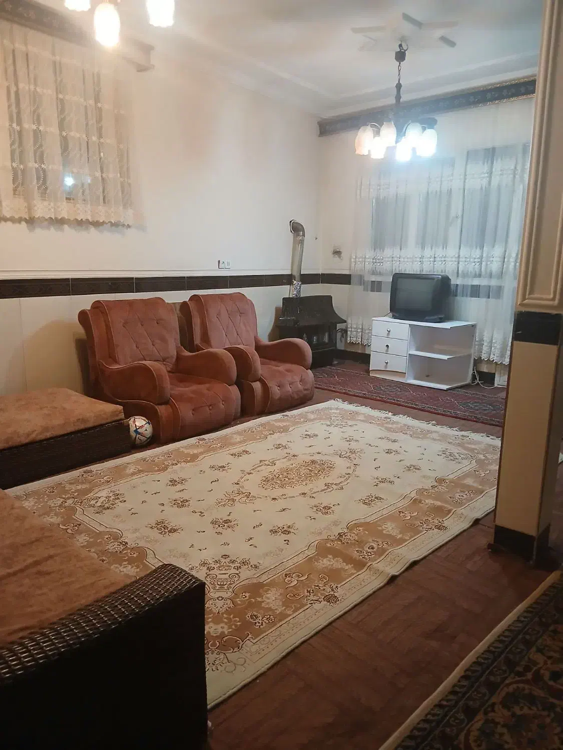 اجاره سویت. منزل ویلایی شهرک بهشتی|اجارهٔ کوتاهمدت آپارتمان و سوئیت|همدان, |دیوار