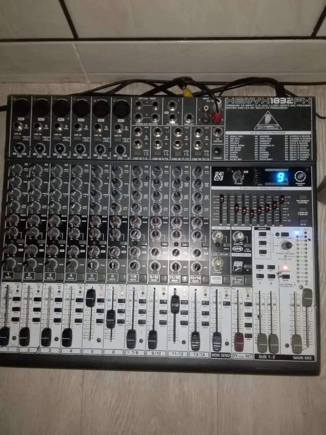 میکسر۱۸۳۲بهرینگر|صوتی و تصویری|شیراز, شاهچراغ|دیوار