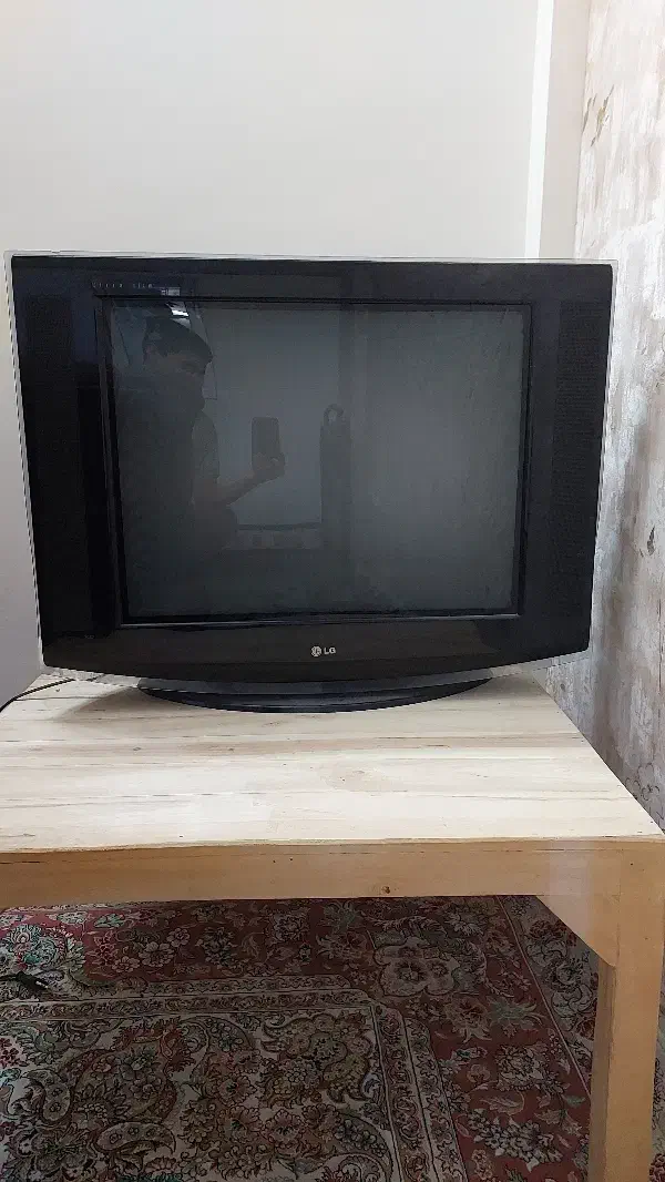 تلویزیون رنگی مارک ال جی|تلویزیون و پروژکتور|مشهد, شاهد (شهرک غرب)|دیوار