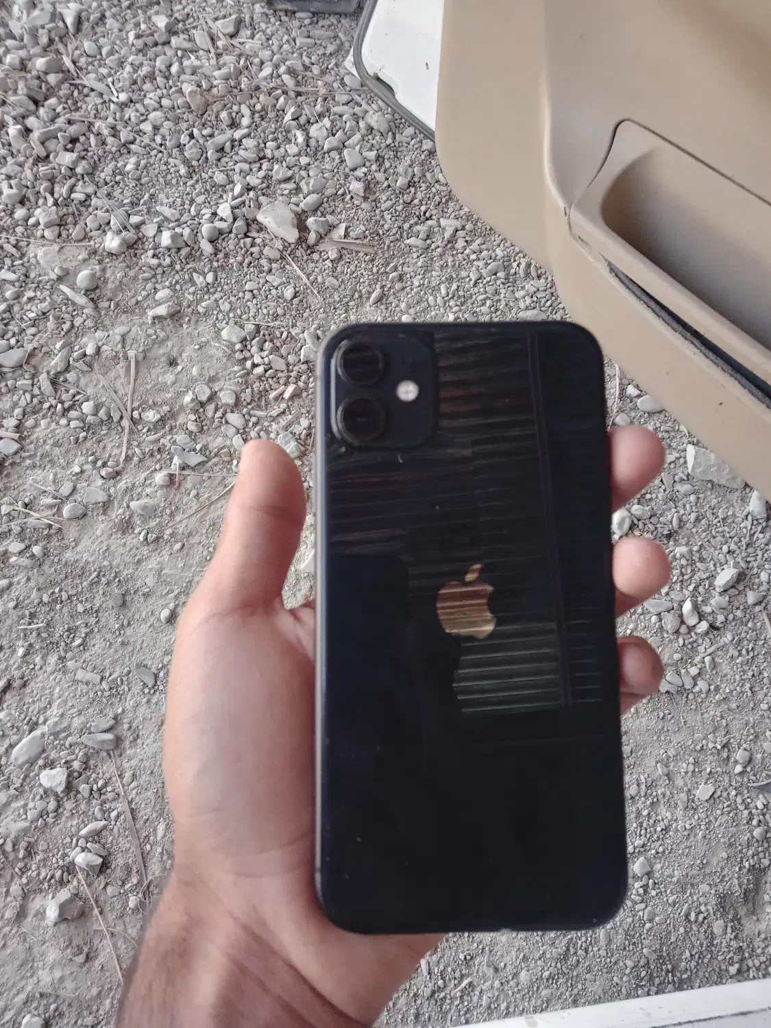 آیفون 11نرمال|موبایل|سرباز, |دیوار