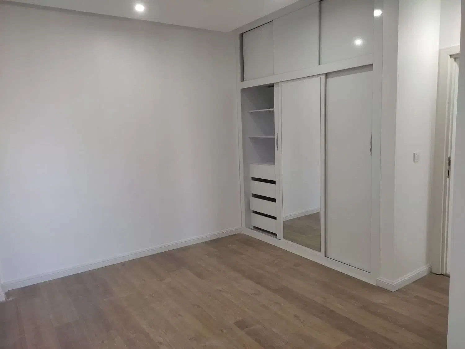 126 متر 6 ساله فول،بهترین فرعی فلکه سوم  تهرانپارس