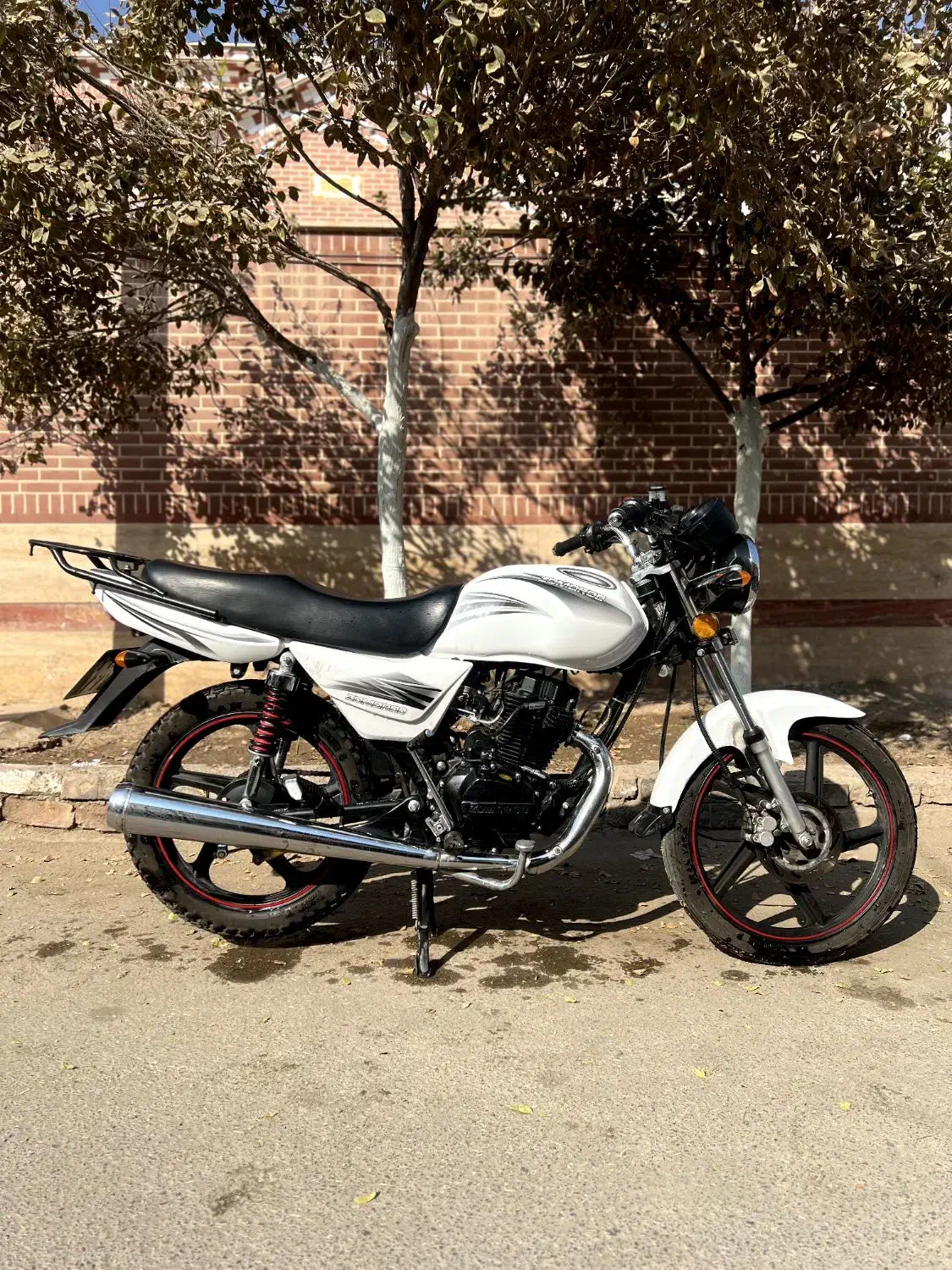 موتور زمرد|موتورسیکلت|کاشان, فین بزرگ|دیوار