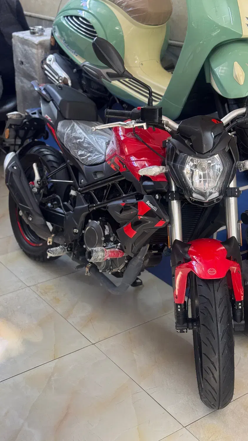 بنلی ۲۵۰ در حد صفر|موتورسیکلت|قم, امامزاده ابراهیم|دیوار