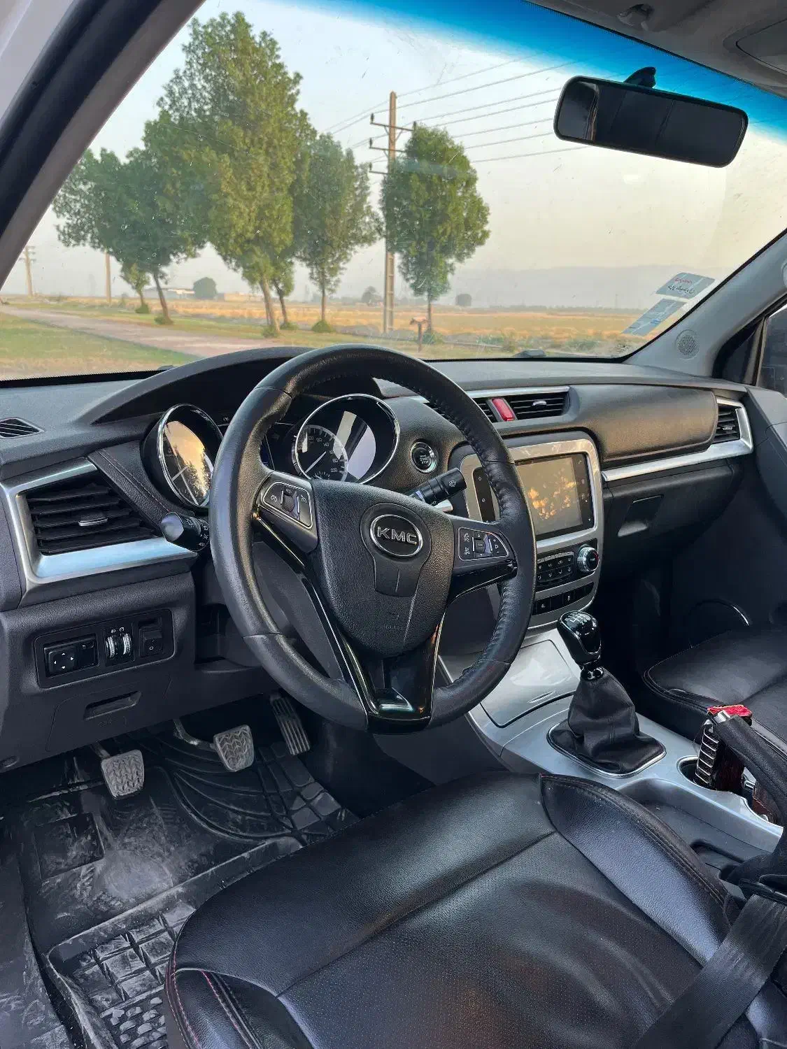 کی ام سی t8|خودرو سواری و وانت|تهران, باغ فیض|دیوار