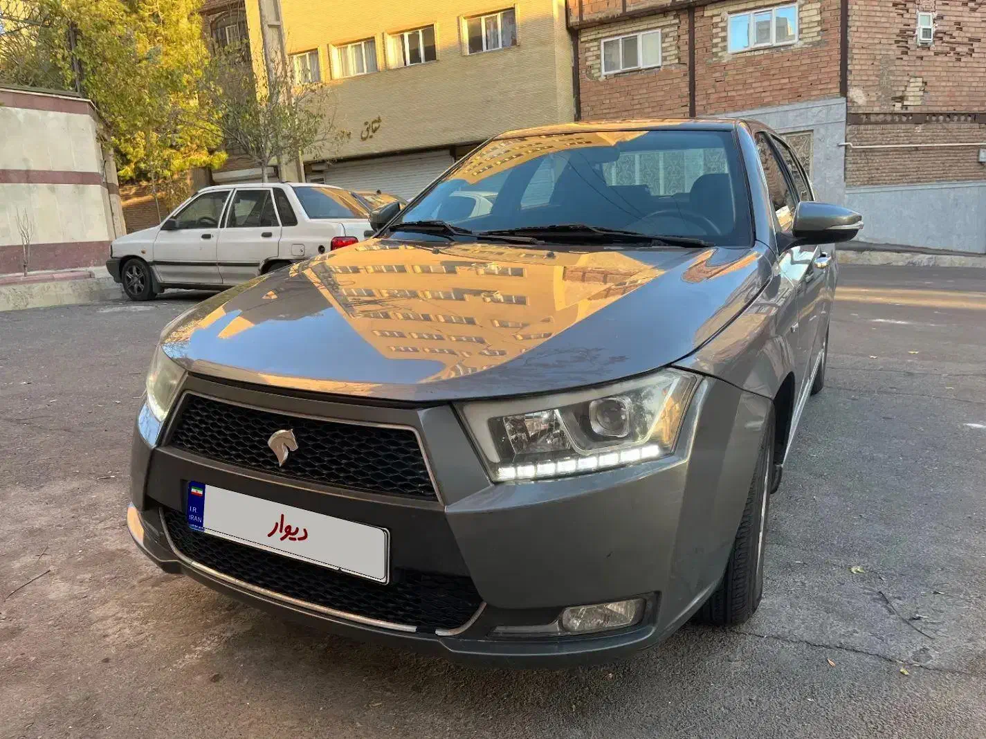 دنا پلاس تیپ ۲ساندروف دار بدون رنگ مدل ۹۷|خودرو سواری و وانت|تبریز, |دیوار