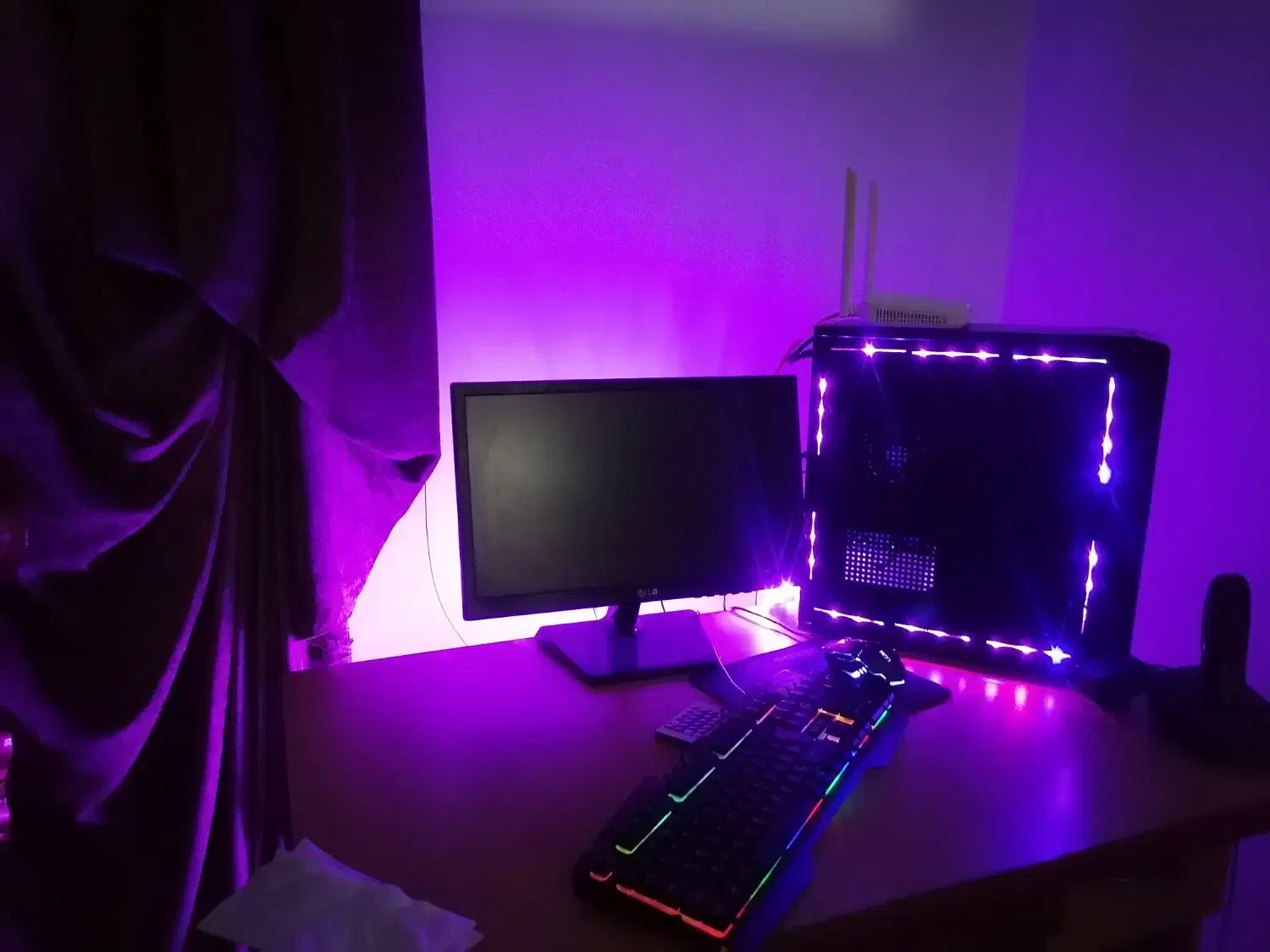 کامپیوتر|رایانه رومیزی|دامغان, |دیوار