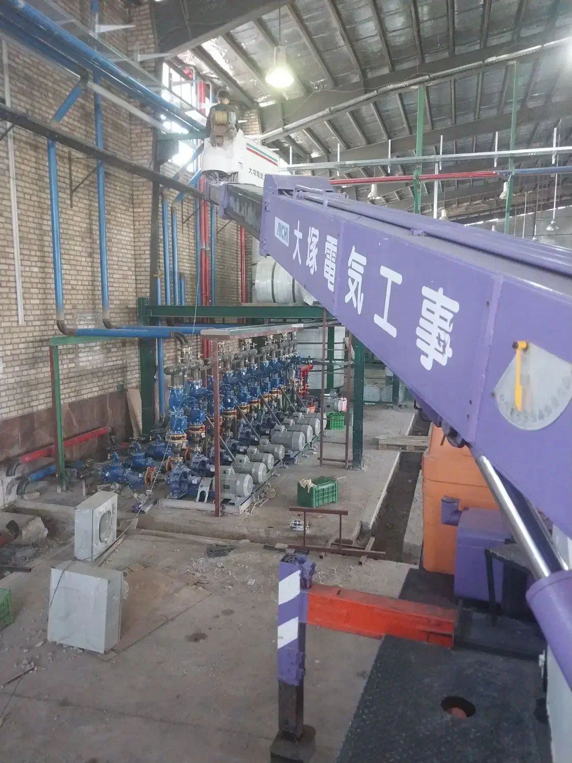 بالابر|خدمات حمل و نقل|ساوه, |دیوار