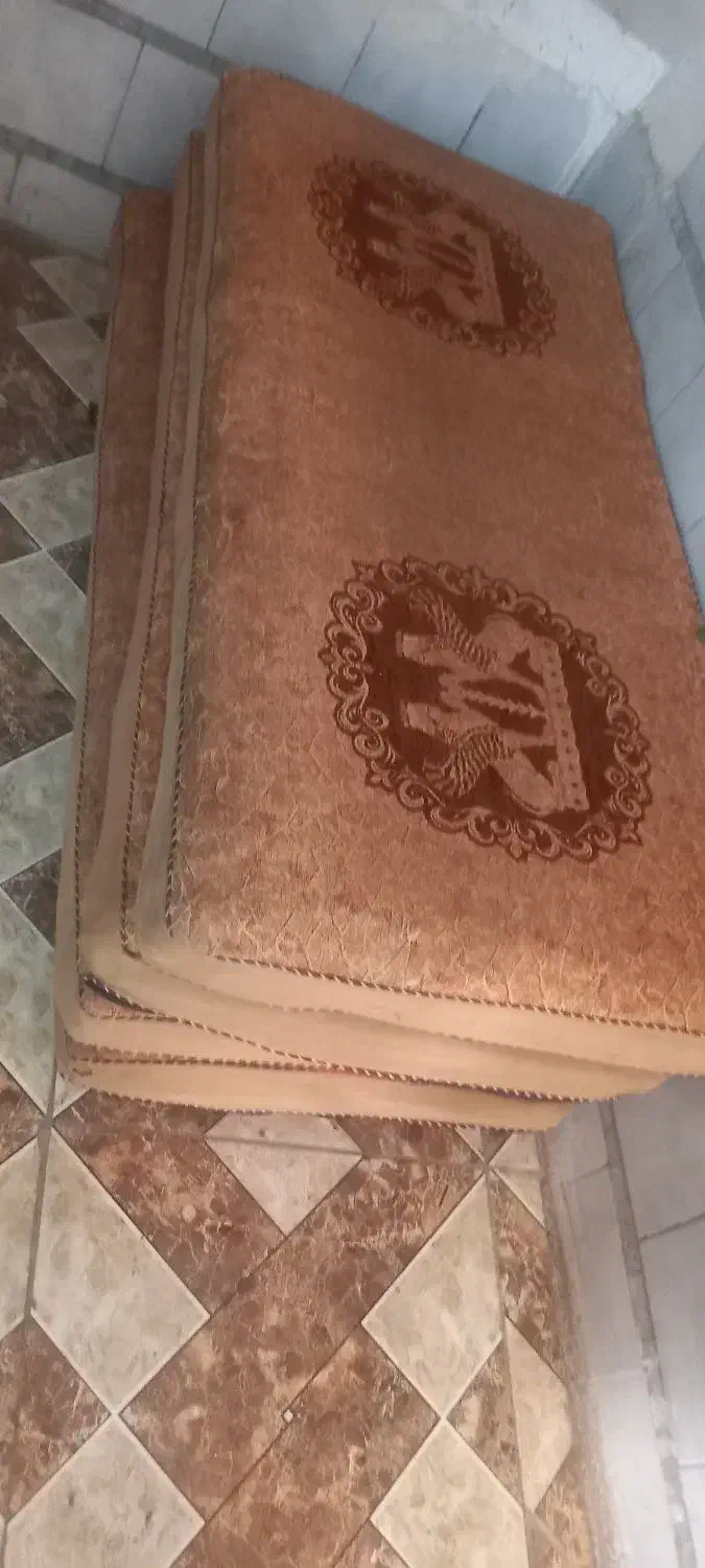 پشتی|پشتی|شیراز, شریفآباد|دیوار