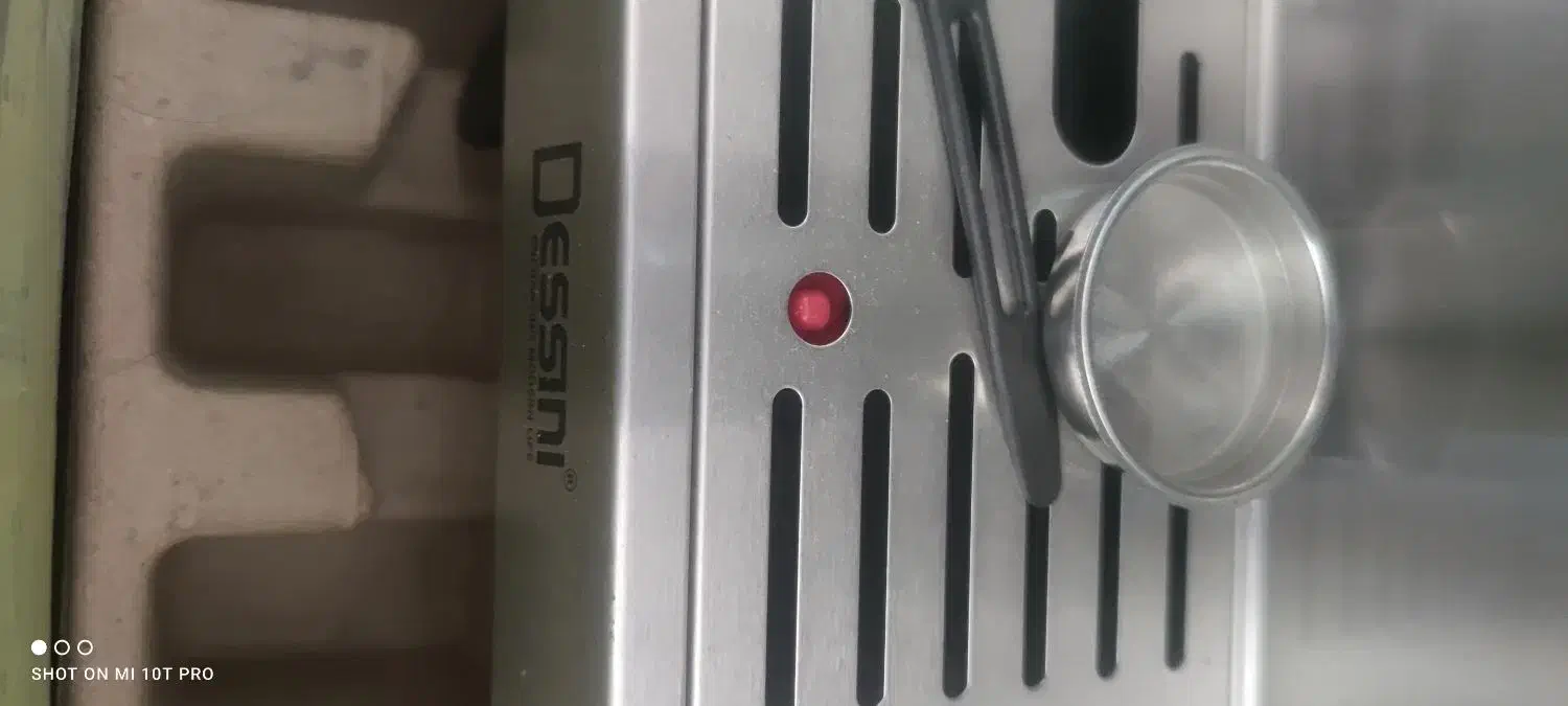 فروش دستگاه اسپرسوساز دسینی DESSINI 6464 در حد نو|سماور، چایساز، قهوهساز|اصفهان, خانه اصفهان|دیوار