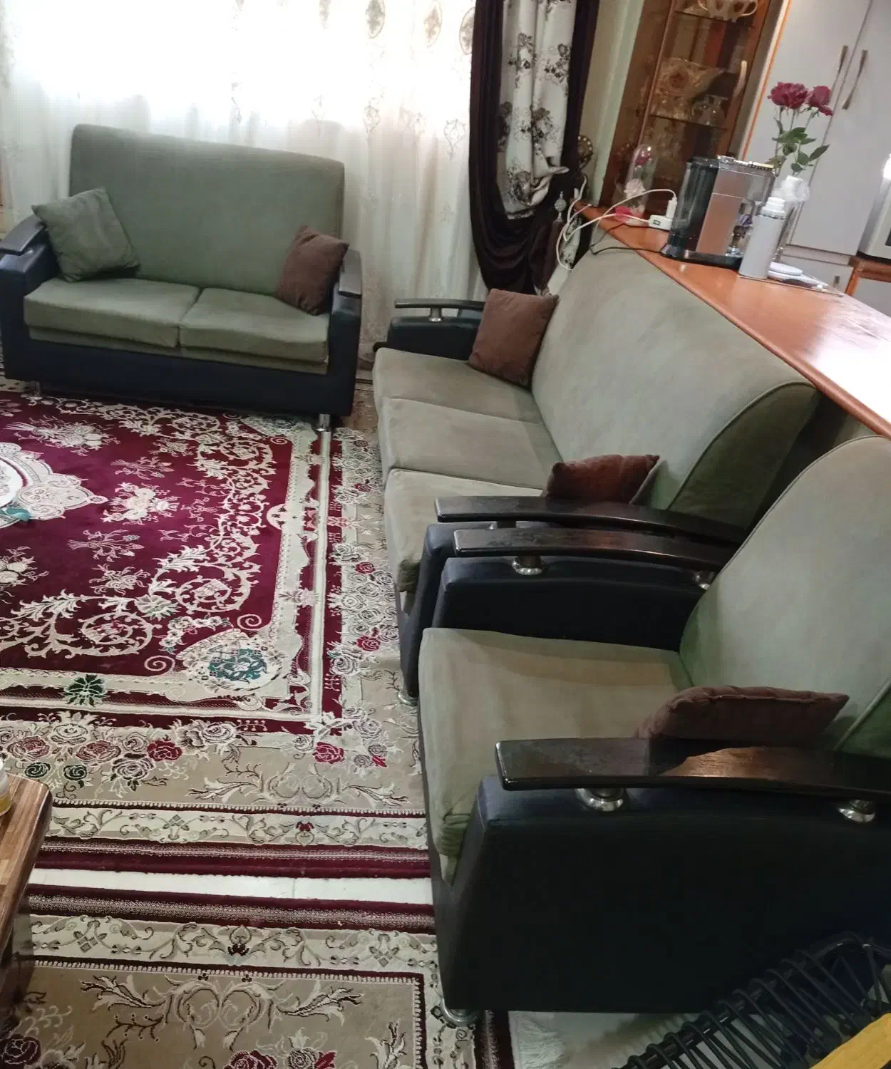 مبل ۷ نفره مقاوم با چوبهای تمام نراد روس|مبلمان خانگی و میز عسلی|آستانه اشرفیه, |دیوار