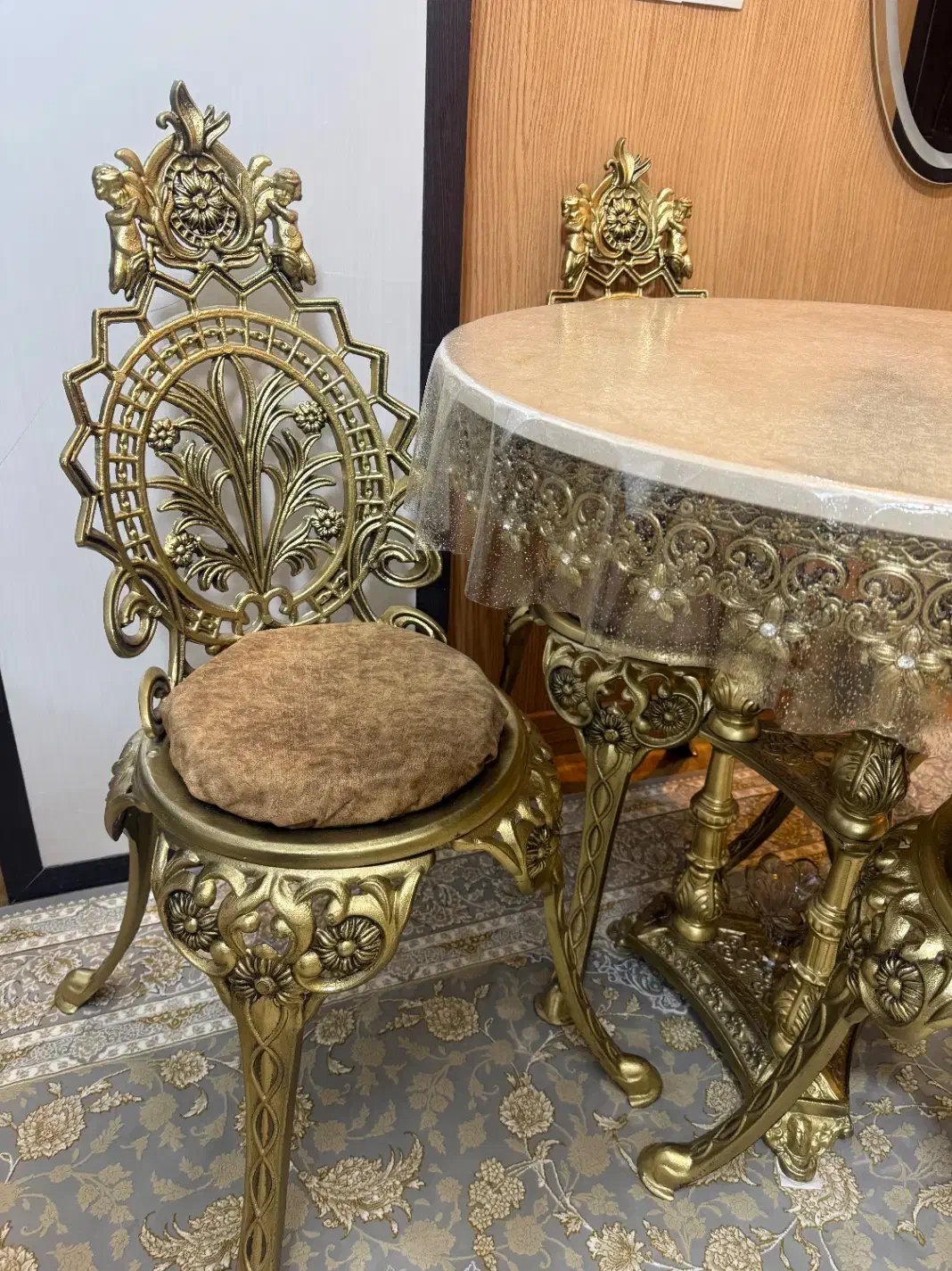 میز ناهارخوری شیک و کم جا جنس برنج|میز و صندلی غذاخوری|اصفهان, شاهزید|دیوار