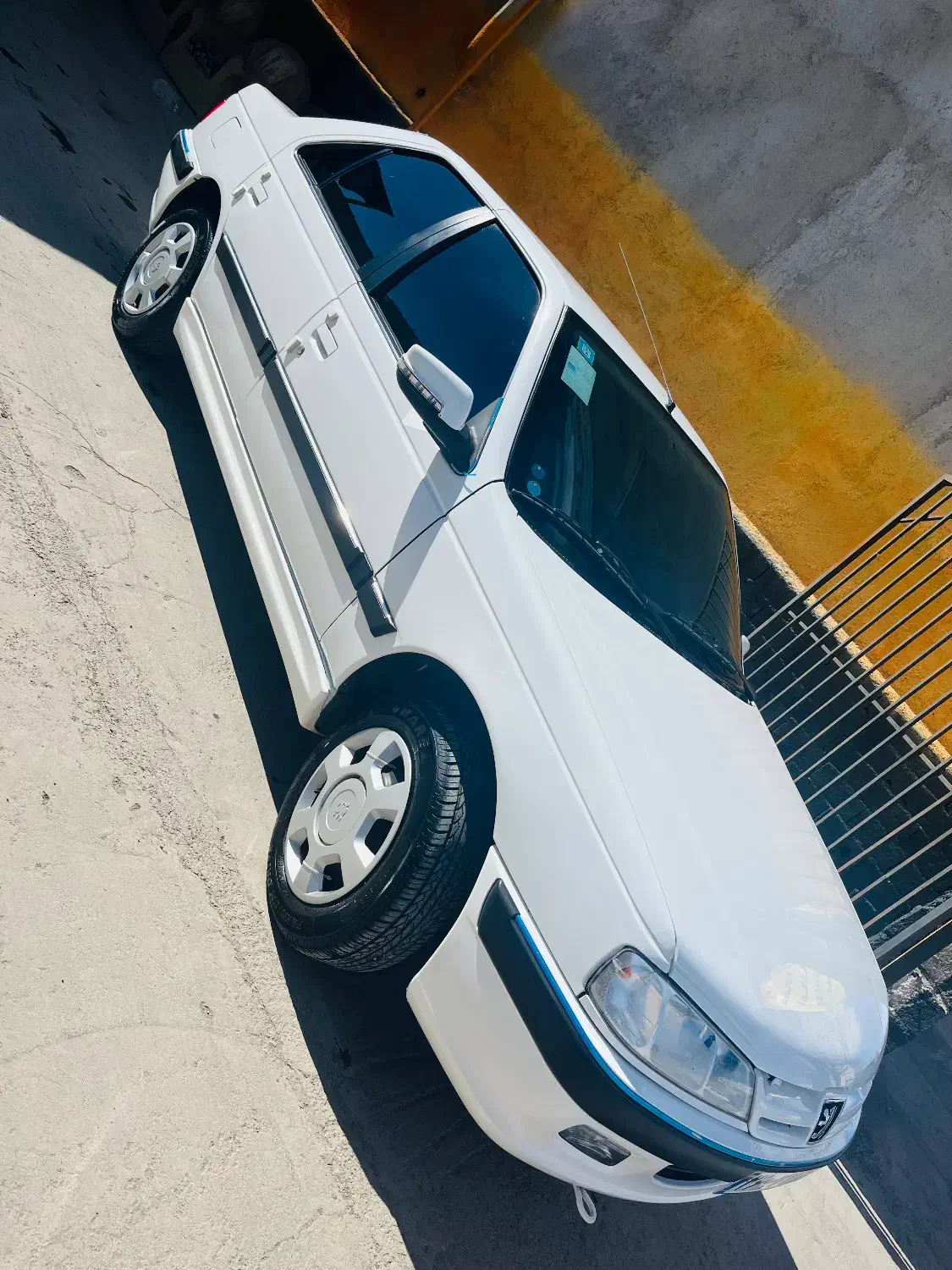 پرشیامدل۴۰۱|خودرو سواری و وانت|اردبیل, |دیوار