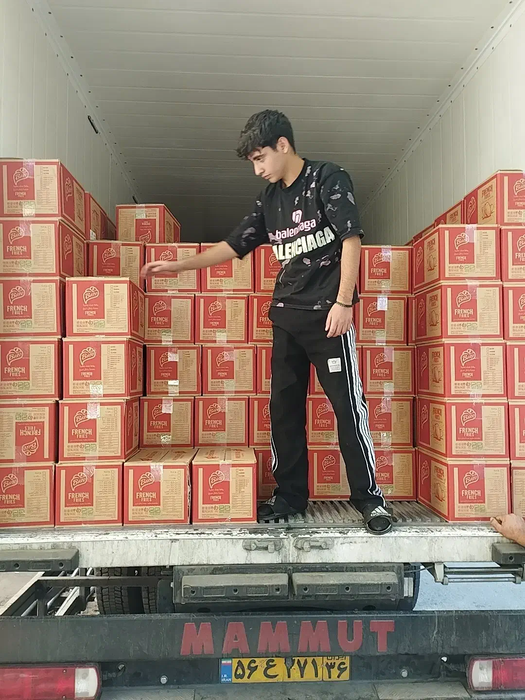 انباردار و فروشنده|استخدام خدمات فروشگاه و رستوران|تهران, جوادیه تهرانپارس|دیوار