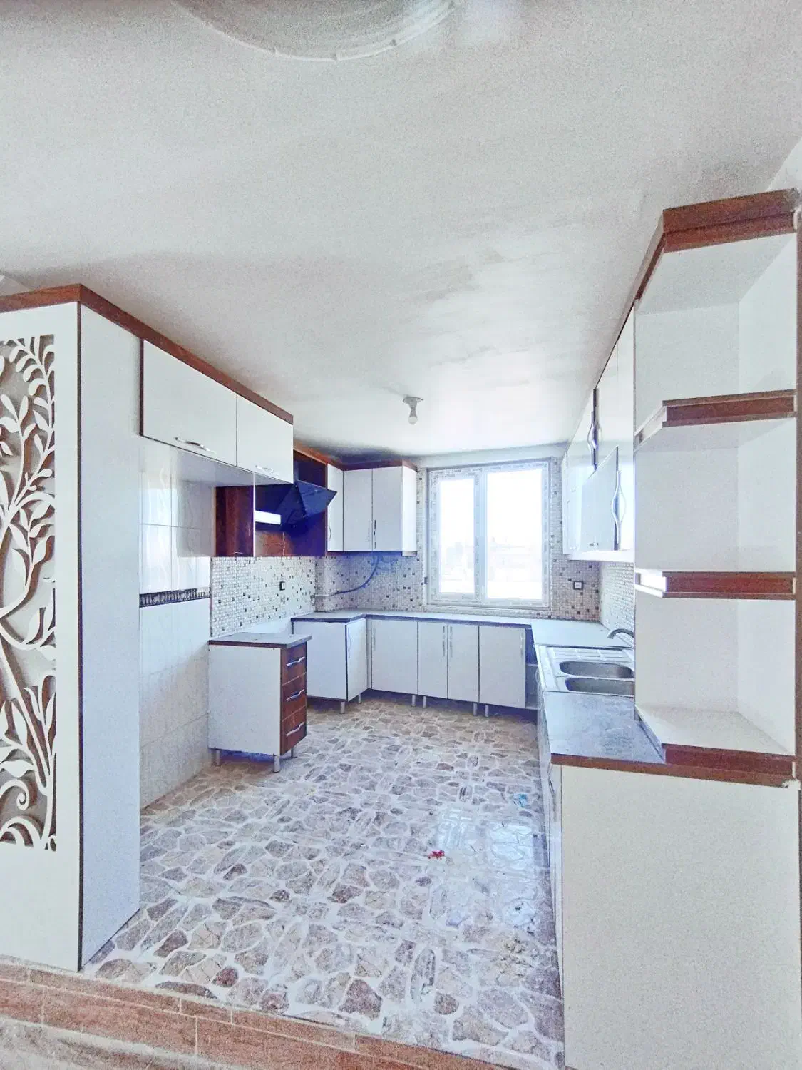 ۱۰۰مترفول (کلید نخورده) سنددار|فروش آپارتمان|دورود, |دیوار