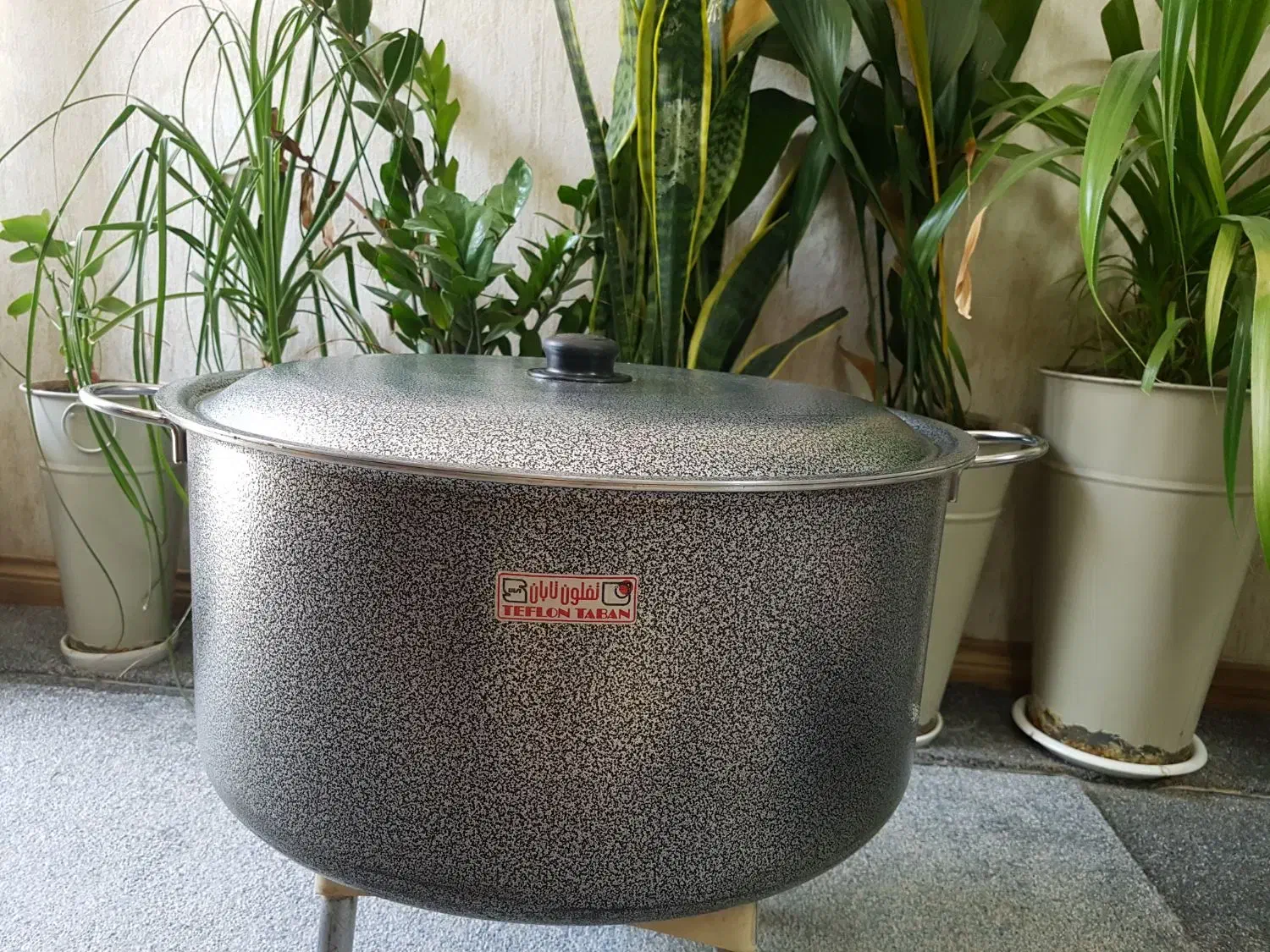 دیگ تفلون سایز ۵۰|ظروف پخت‌وپز|شیراز, اصلاح‌نژاد|دیوار