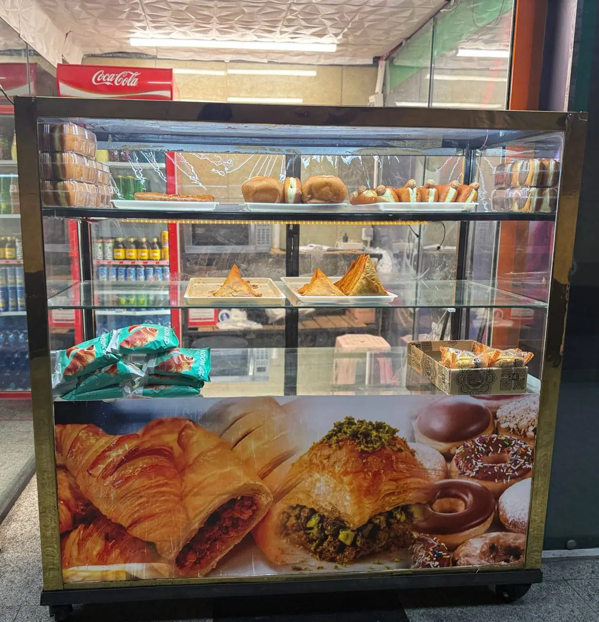 فروشنده مترو|استخدام خدمات فروشگاه و رستوران|تهران, بنیهاشم|دیوار