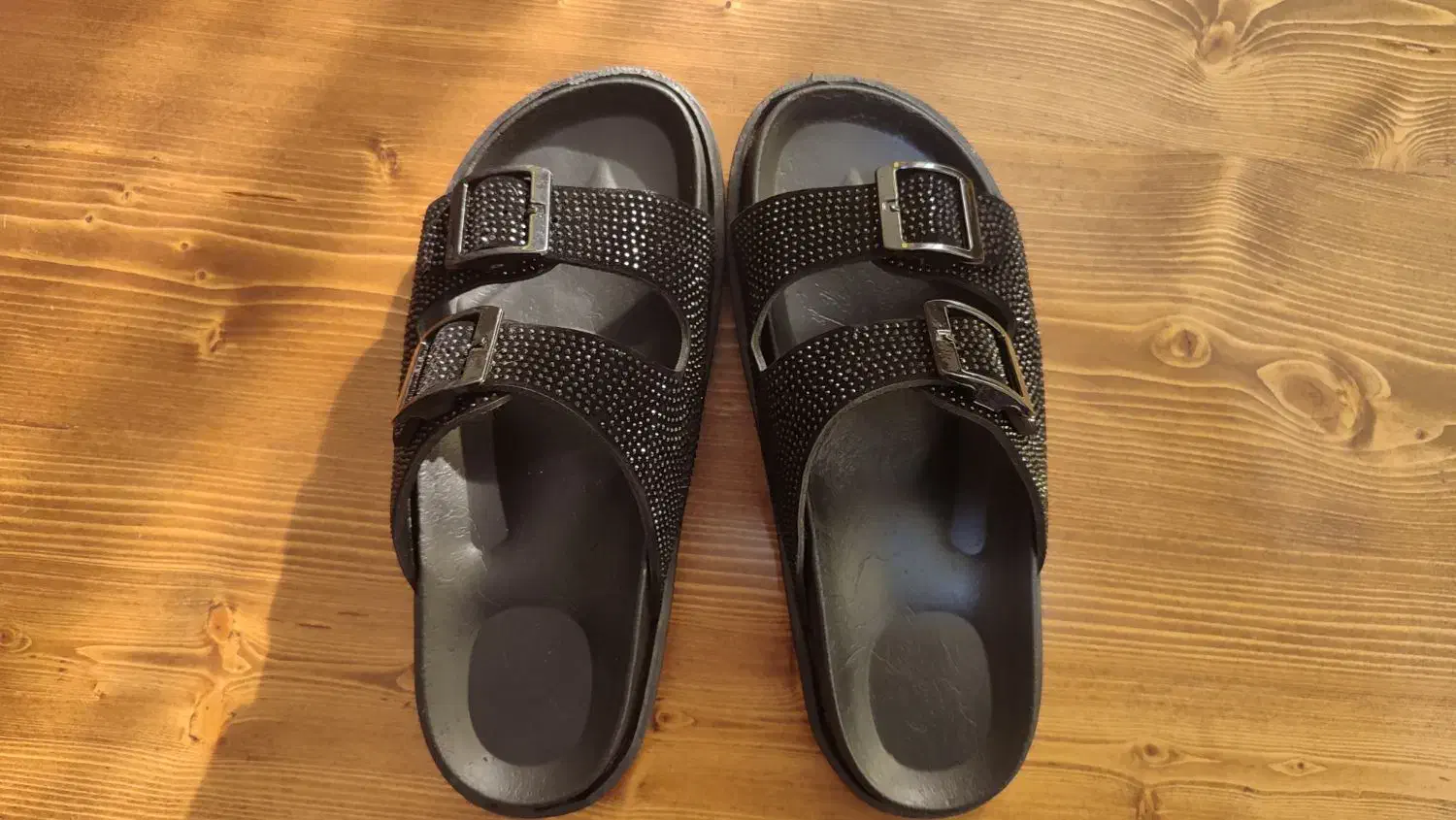 صندل|کیف، کفش، کمربند|بوشهر, |دیوار