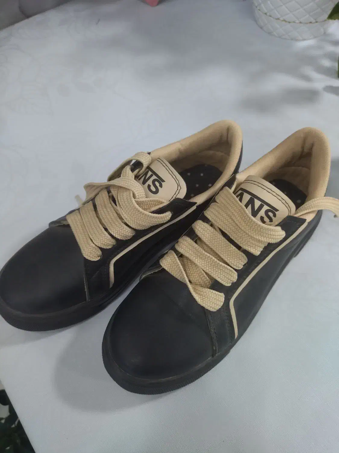 کفش اسپرت|کیف، کفش، کمربند|سقز, |دیوار