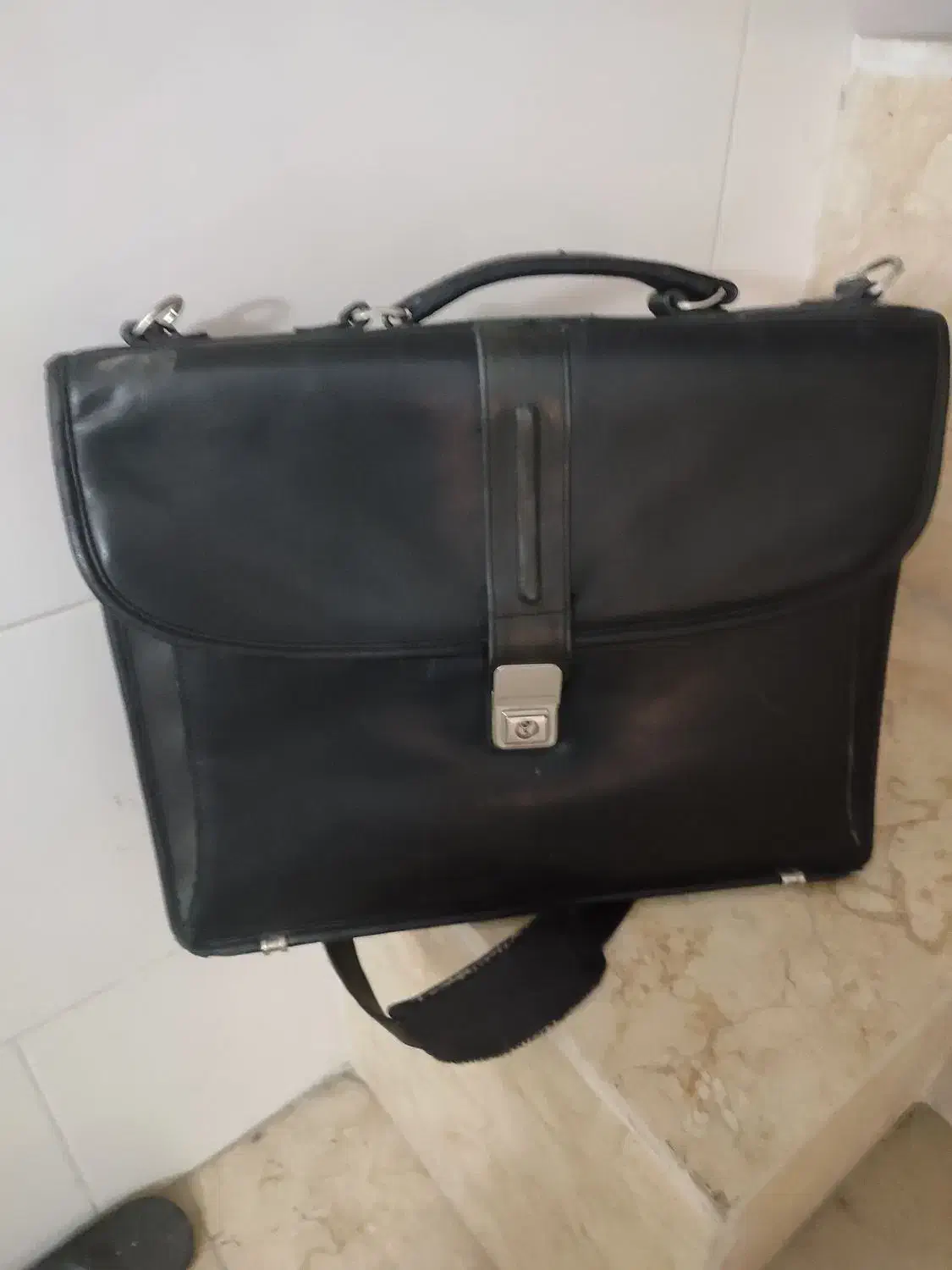 کیف|کیف، کفش، کمربند|کرج, برغان|دیوار