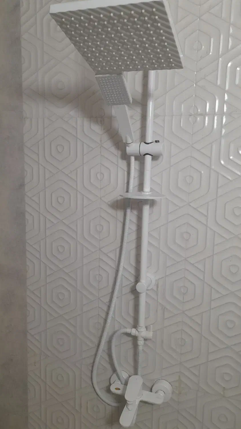 تاسیسات و لوله کشی|خدمات پیشه و مهارت|شیراز, انجیر|دیوار