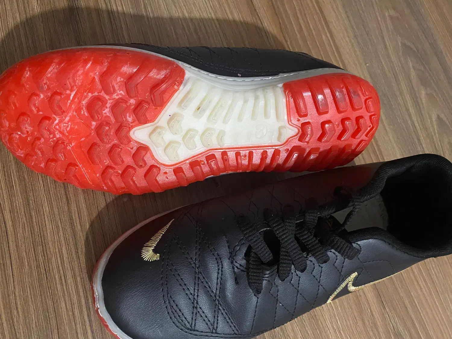 کفش فوتبال|تجهیزات ورزشی|تاکستان, |دیوار