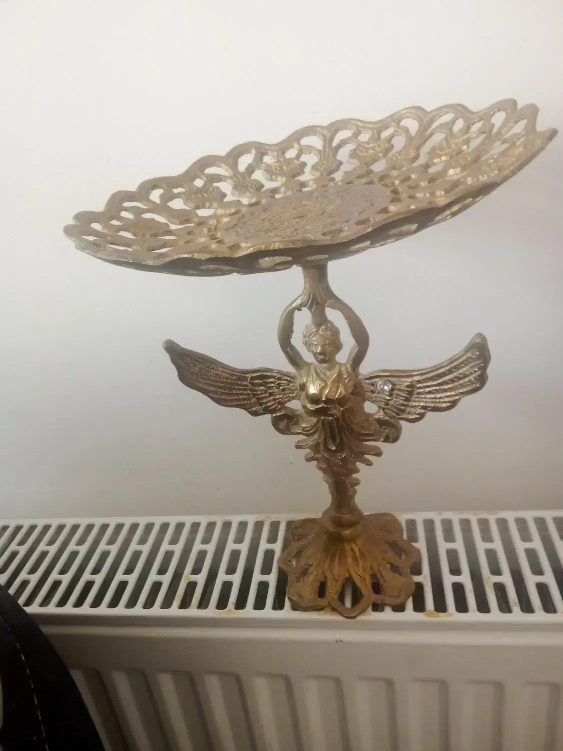 شیرینی خوری برنجی و دو عدد جلو تلویزیونی برنز|صنایع دستی و سایر لوازم تزئینی|بومهن, |دیوار