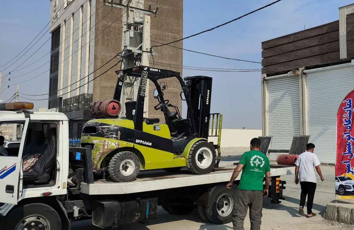 لیفتراک 3تن کانتینررو اجاره، تخلیه وبارگیری|خدمات حمل و نقل|بندر امام خمینی, |دیوار