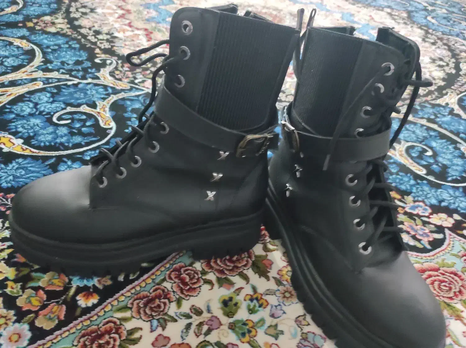 نیم بوت کاملا نو یک بار هم استفاده نشده|کیف، کفش، کمربند|خرمآباد, |دیوار