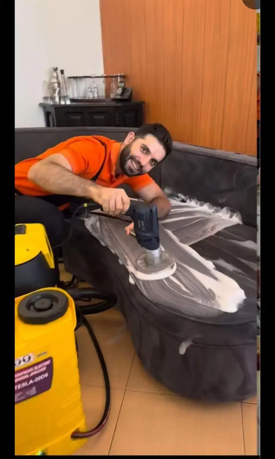 مبل شویی درمنزل مبلشویی تضمینی شستشو کف سالن سلیمی|خدمات نظافت|رشت, منظریه|دیوار