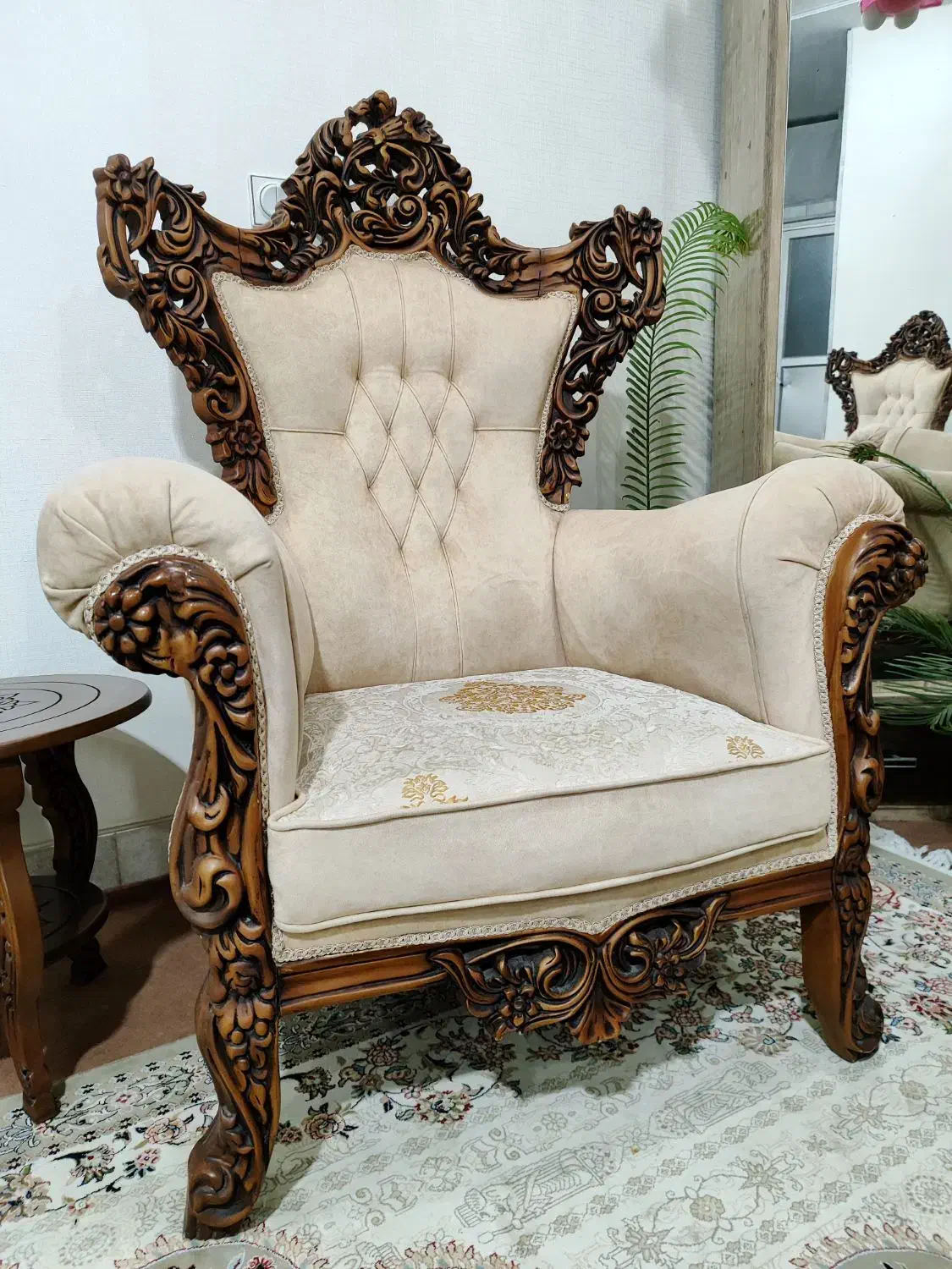 مبل سلطنتی کامل چوب منبت با دست فقط ۲۹م|مبلمان خانگی و میز عسلی|اصفهان, شفق|دیوار