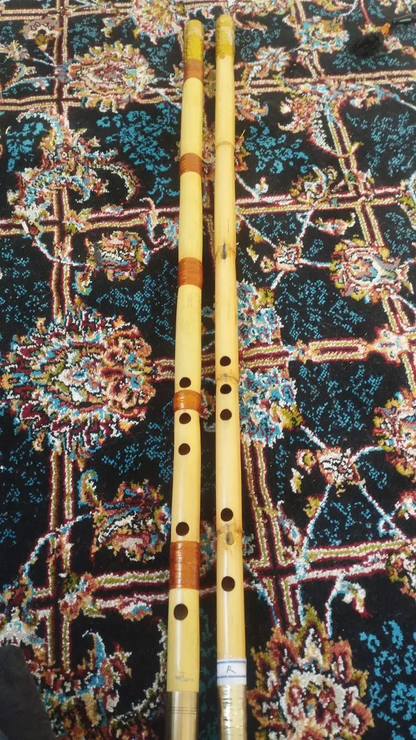 سه عدد نی|سازهای سنتی|نجف‌آباد, یزدانشهر|دیوار