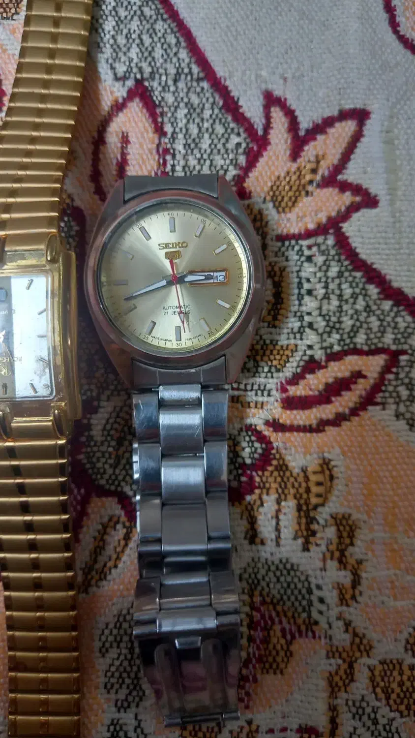 دوتا ساعت تمیز سیکو ۵ تمیز|ساعت|خسروشاه, |دیوار