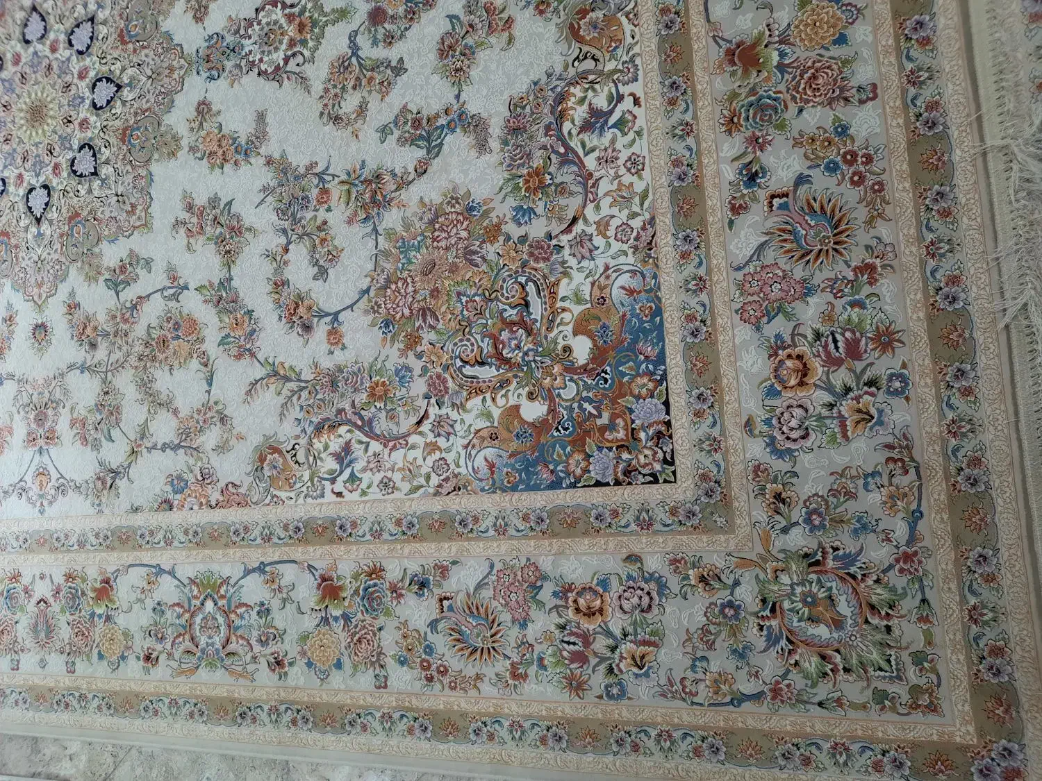 فرش ۱۲ متری شیک|فرش|همدان, |دیوار