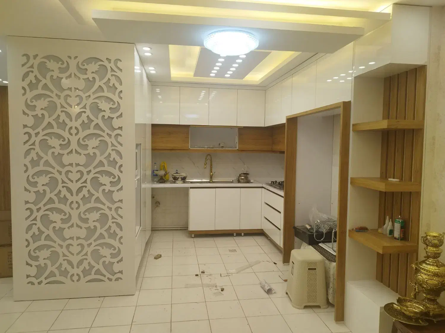 تعمیرات کابینت و کمد،تعویض صفحه،لولا و غیره|خدمات پیشه و مهارت|ابریشم, |دیوار