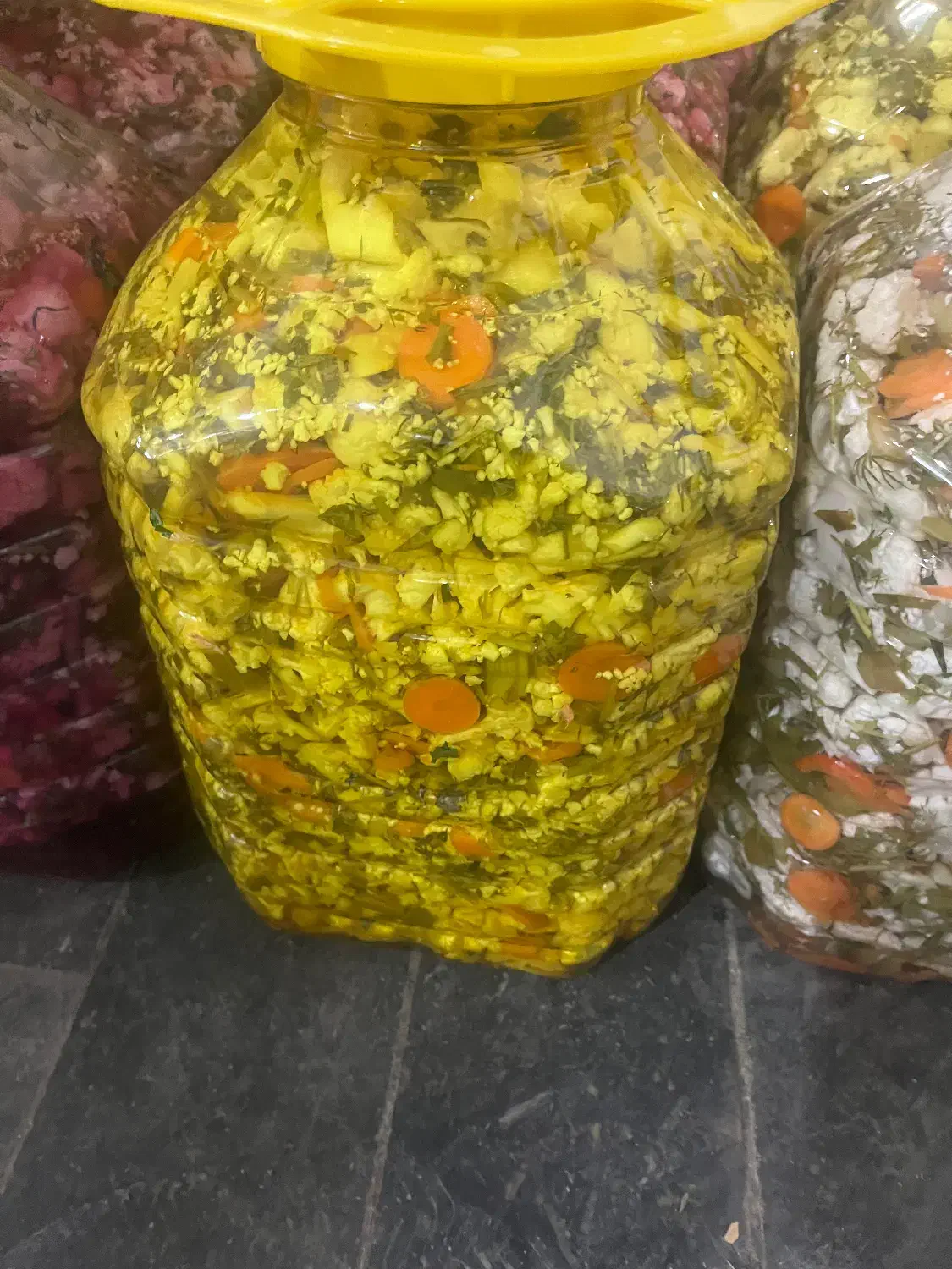 ترشی|خوردنی و آشامیدنی|باسمنج, |دیوار