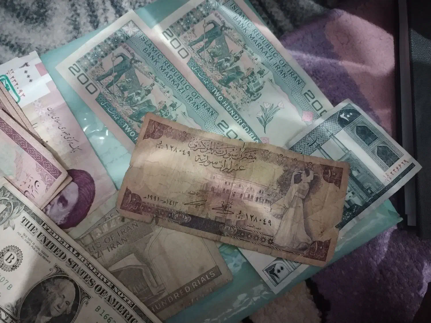 کلکسیونی اسکناس|کلکسیون سکه، تمبر، اسکناس|نظرآباد, رسالت|دیوار