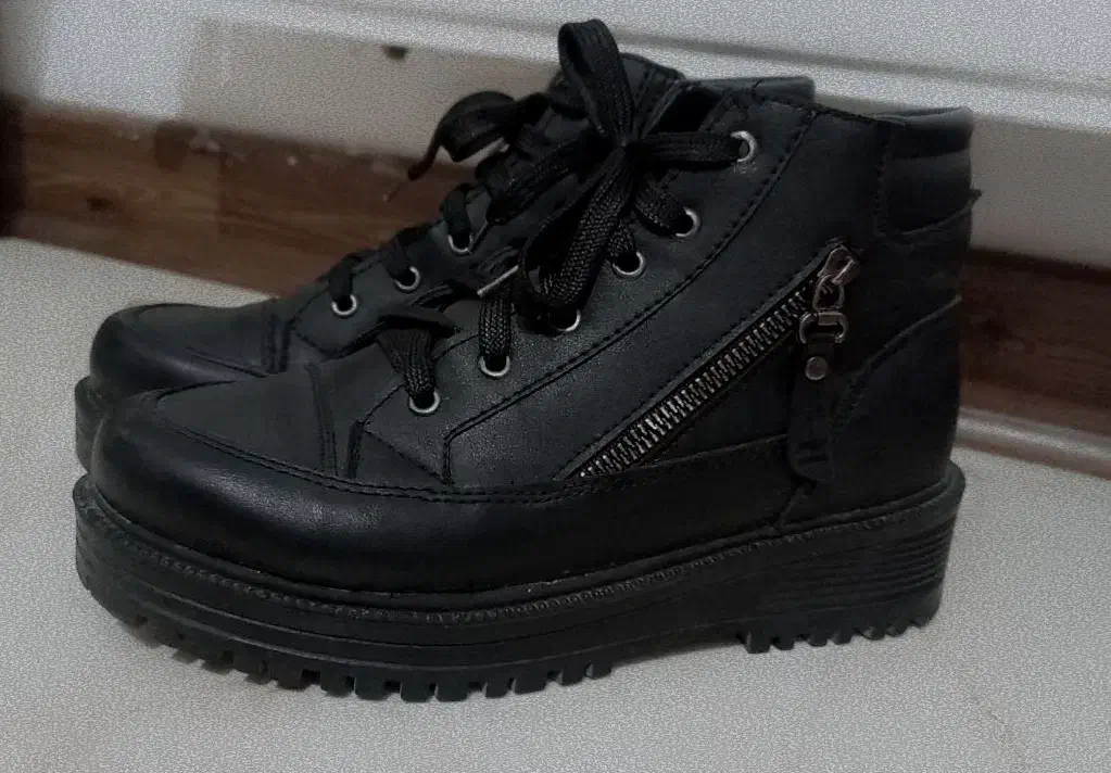 نیم بوت|کیف، کفش، کمربند|سنندج, |دیوار