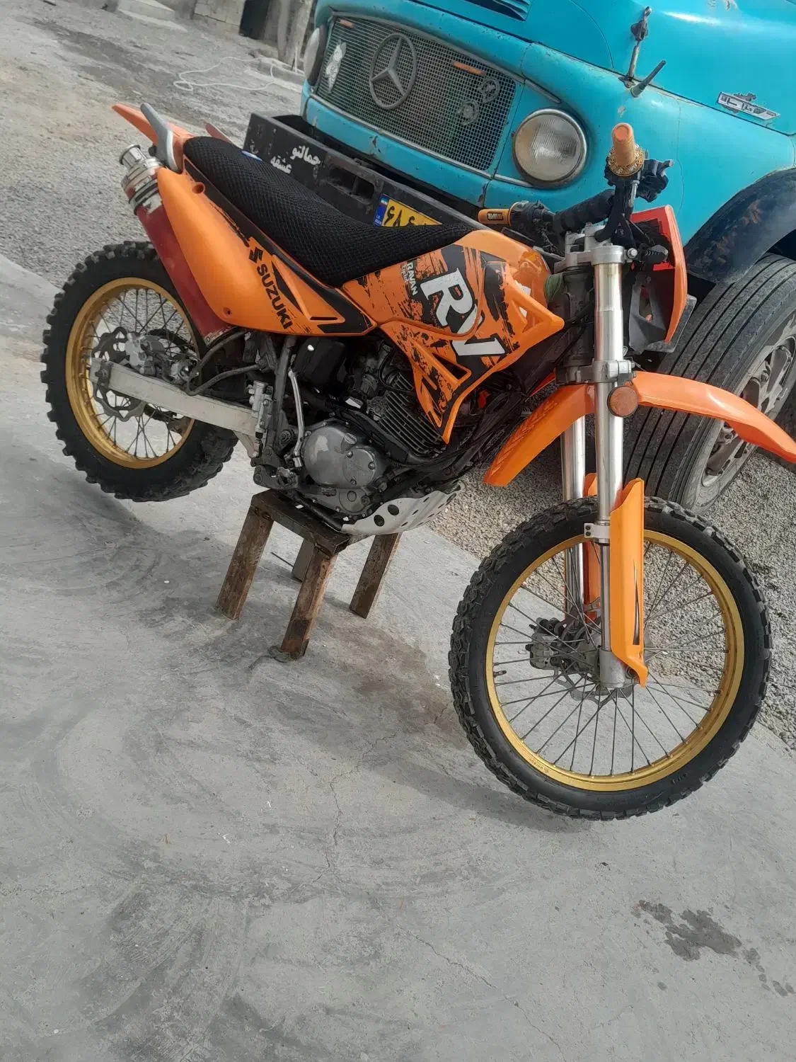 ۲۰۰|موتورسیکلت|سرخس, |دیوار