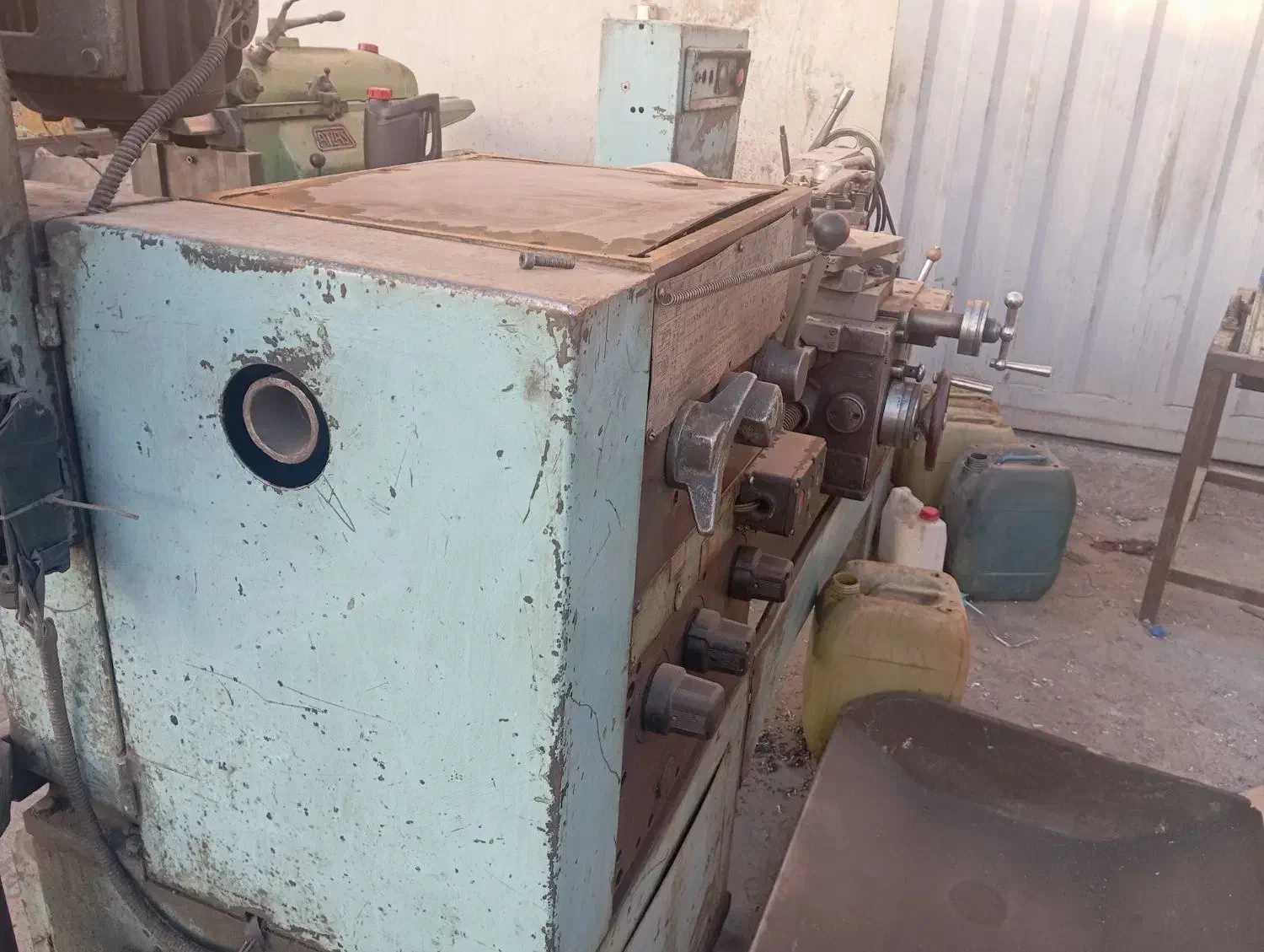 دستگاه تراش روسی|ماشین‌آلات صنعتی|قدس, هفت جوی|دیوار