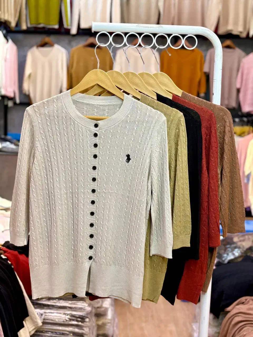 لباس زنانه تک وعمده|لباس|علی‌آباد کتول, |دیوار