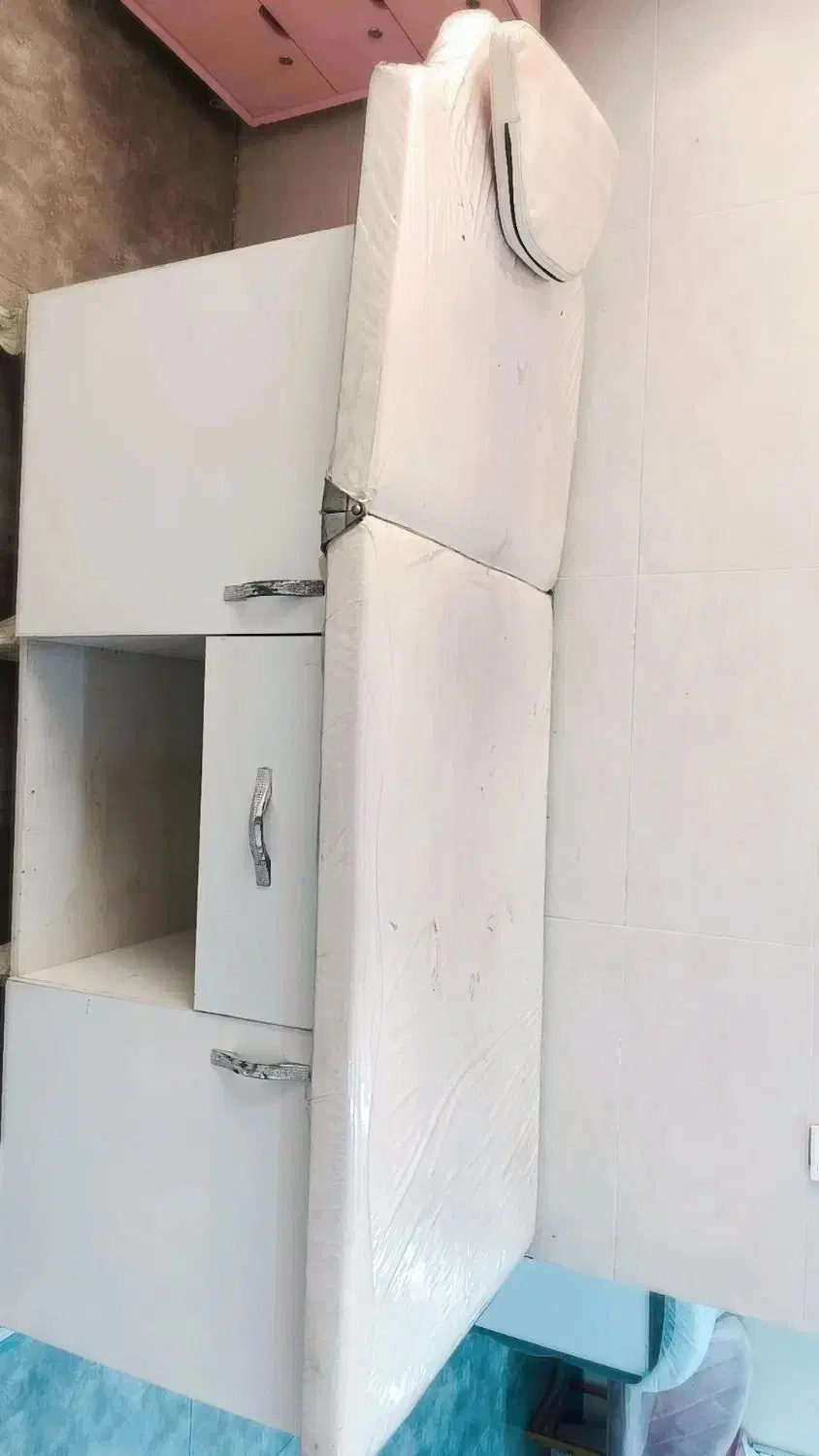 تخت اپلاسیون فیشال ماساژ مژه،صندلی،دستگاه بخور|آرایشگاه و سالن‌های زیبایی|تهران, افسریه جنوبی|دیوار