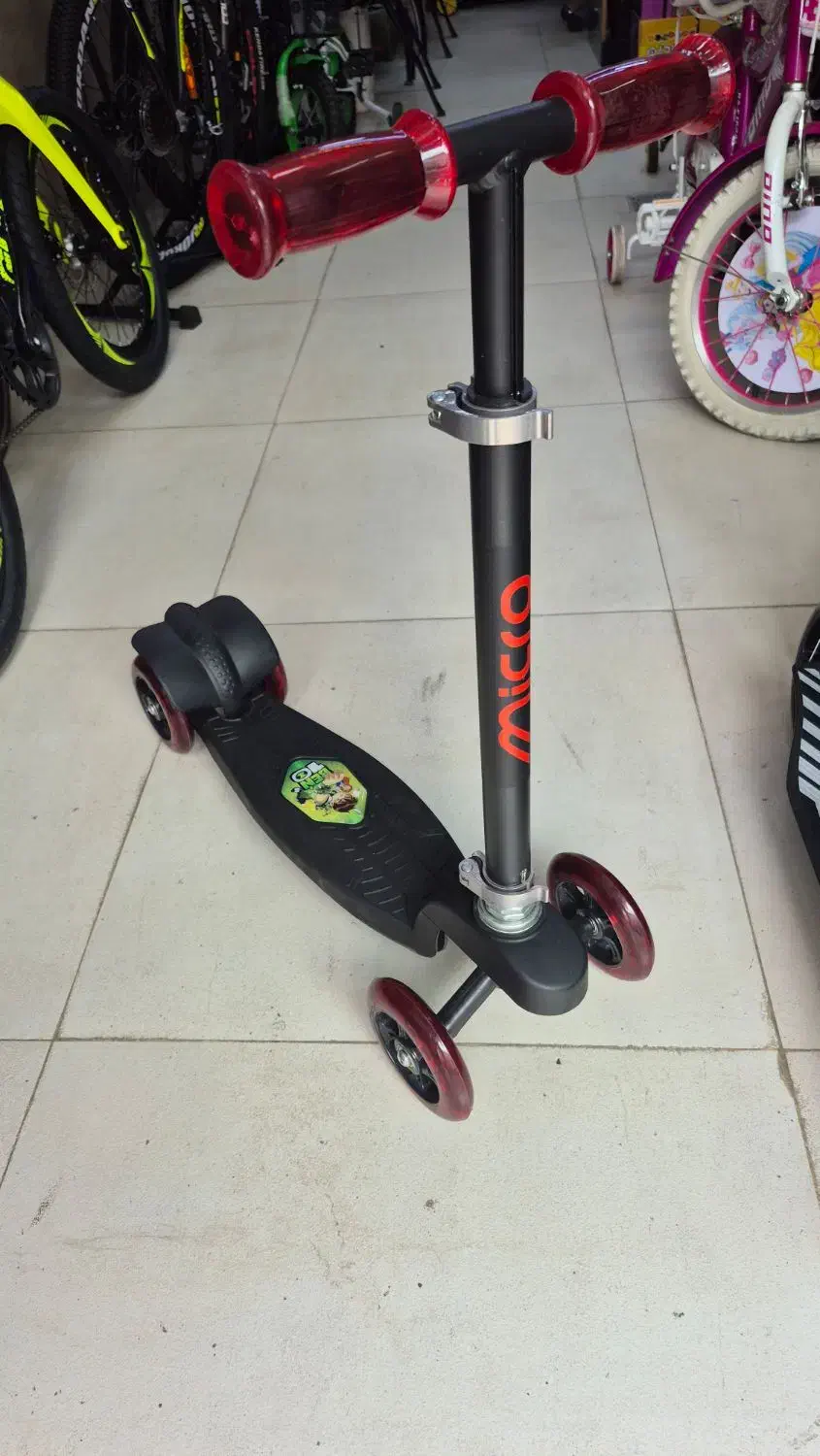 اسکوتر میکرو نشکن ترمز دار تمام سنین/رنگبندی|دوچرخه، اسکیت، اسکوتر|رشت, پاستوریزه|دیوار